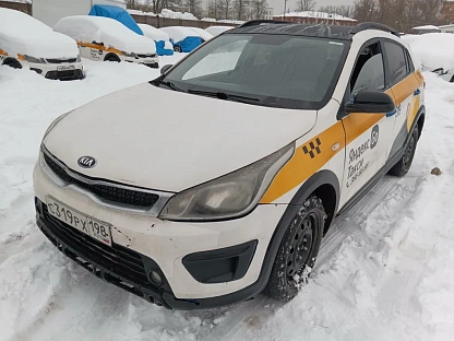 Легковой авто KIA Rio X-Line 6790 - (АЛ)