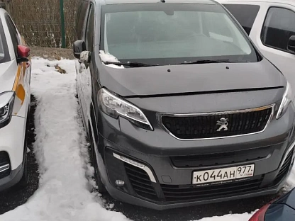 Легковой авто PEUGEOT Traveller 5923 - (АЛ)