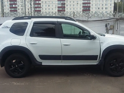 Легковой авто Renault Duster 6160 - (АЛ)