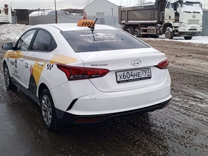 Легковой авто Hyundai Solaris 5591 - (АЛ)