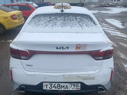 Легковой авто KIA Rio 5657 - (АЛ)