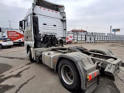 Тягач седельный Sitrak ZZ4186V391HE 000007532 - (АЛ)