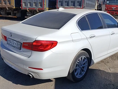 Легковой авто BMW 5 серия 5683 - (АЛ)