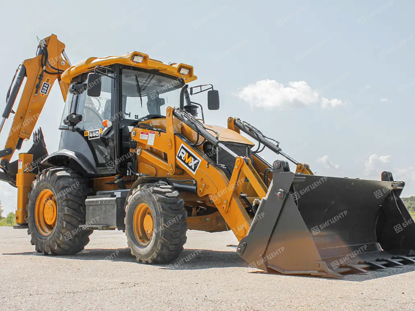 Экскаватор-погрузчик RMX (RUNMAX) SE440T (БЦ) (RMX20245425 от 04.24)