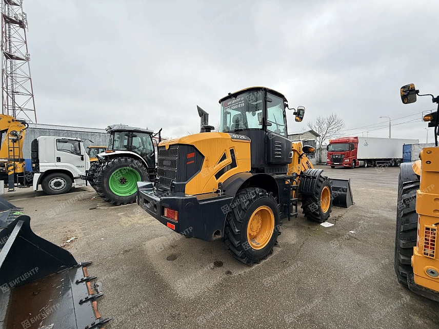 Фронтальный погрузчик RMX 972E (835CAJ12060 от 01.23)