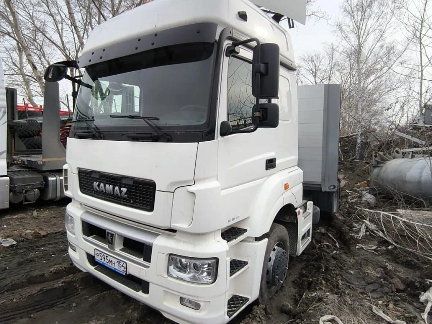 Тягач седельный КАМАЗ 5490-S5 (M1840) 000008533 - (АЛ)