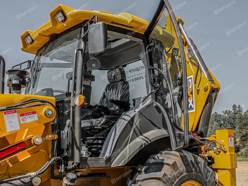 Экскаватор-погрузчик RMX (RUNMAX) SE440T (БЦ) (RMX20245421 от 04.24)