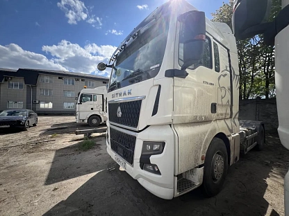 Тягач седельный Sitrak ZZ4186V391HE 000007540 - (АЛ)