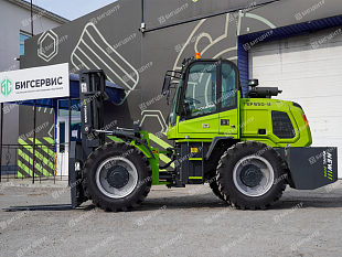 Фронтальный погрузчик с вилами FORMANN TEF650-II 