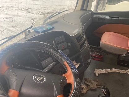 Тягач седельный Foton AUMAN BJ4189SLFKA 000007551 - (АЛ)