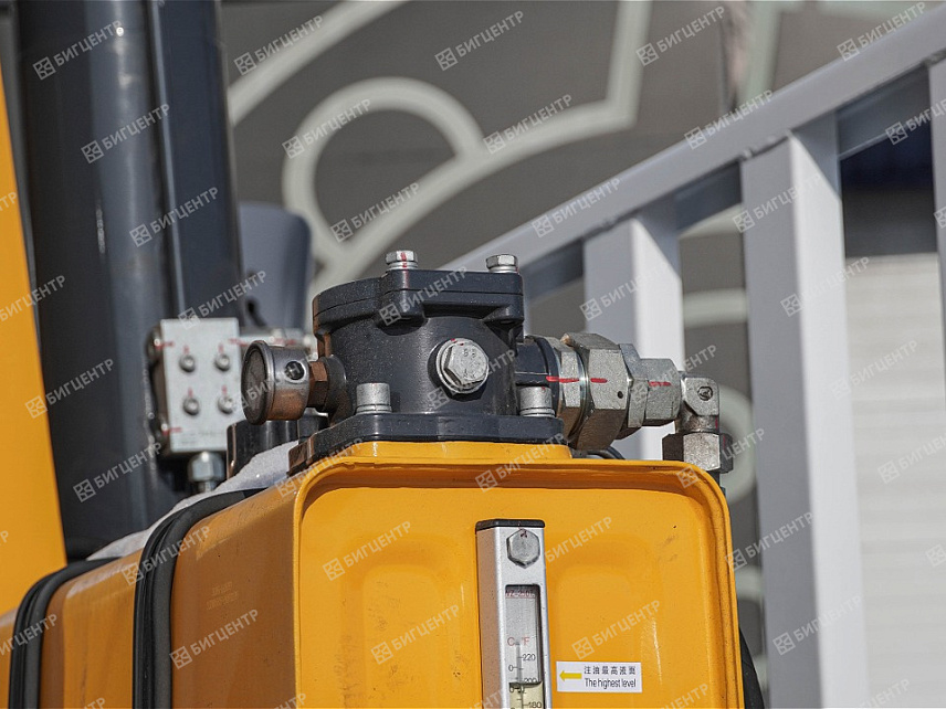 Кран-манипулятор ISUZU GIGA Q4 4x2 6.3т