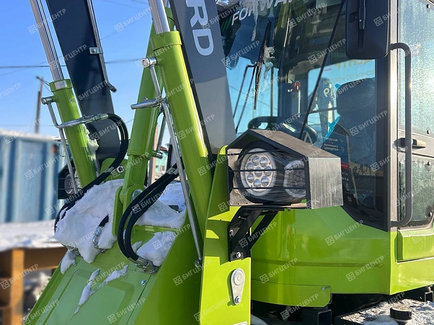 Фронтальный погрузчик FORWARD 618ES