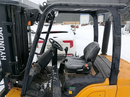 Погрузчик Hyundai 30D-9E 000007422 - (АЛ)