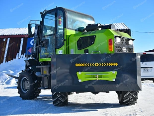 Фронтальный погрузчик с вилами FORMANN TER635-III