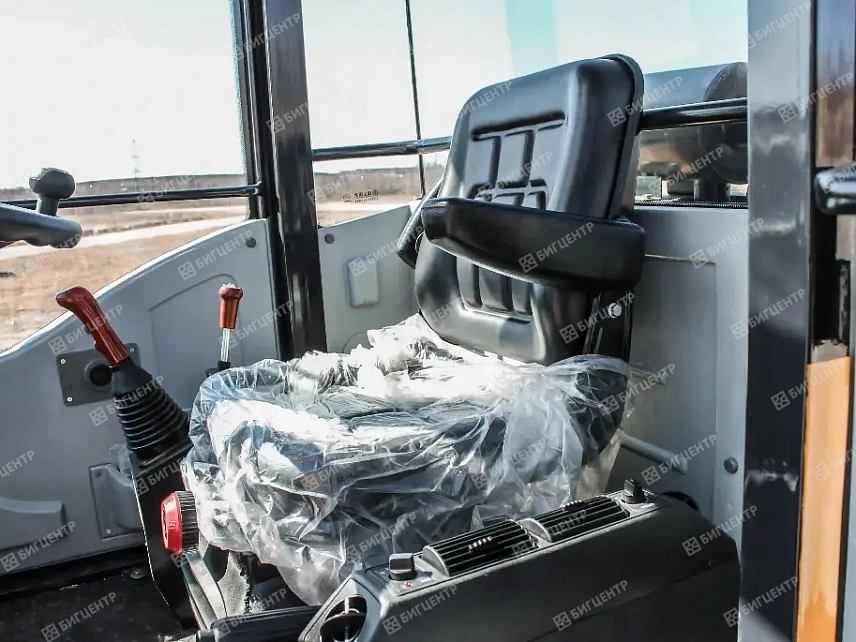 Фронтальный погрузчик RMX 930E