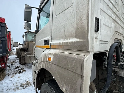 Тягач седельный КАМАЗ 5490-S5 (M1840) 000008001 - (АЛ)