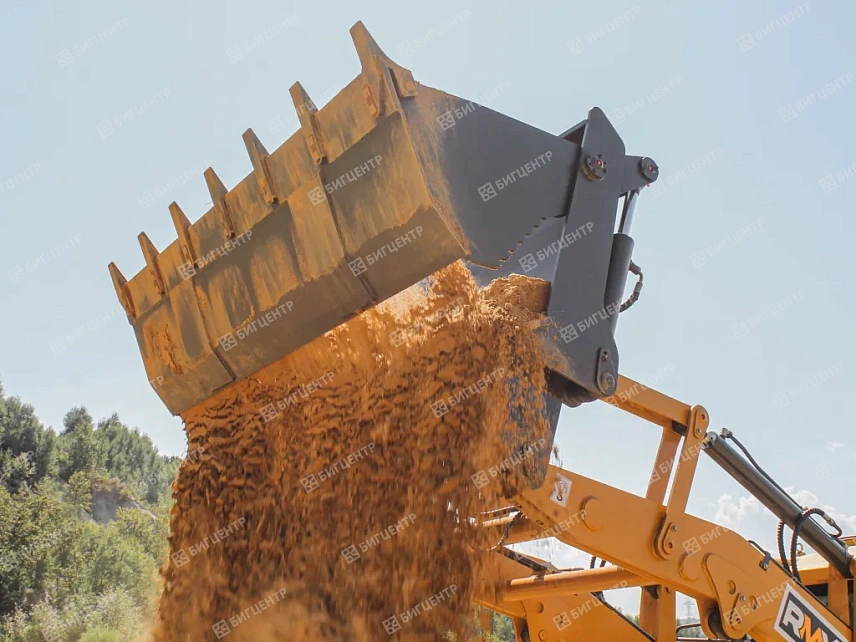 Экскаватор-погрузчик RMX (RUNMAX) SE440T (БЦ) (RMX20245425 от 04.24)