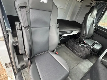 Тягач седельный Sitrak C7H ZZ4186V361HE 000008137 - (АЛ)