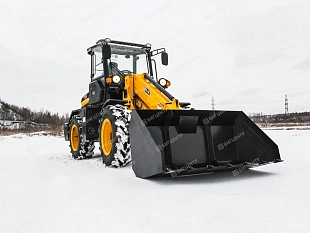 Фронтальный погрузчик с телескопической стрелой RMX (RUNMAX) AGRO TL872AR (кондиционер) 