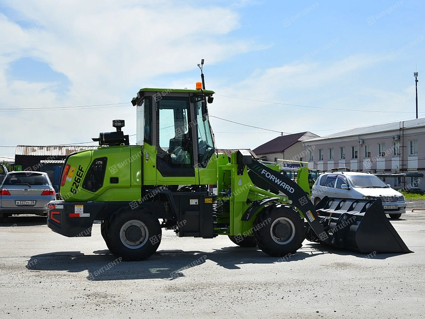 Фронтальный погрузчик FORWARD 626EF