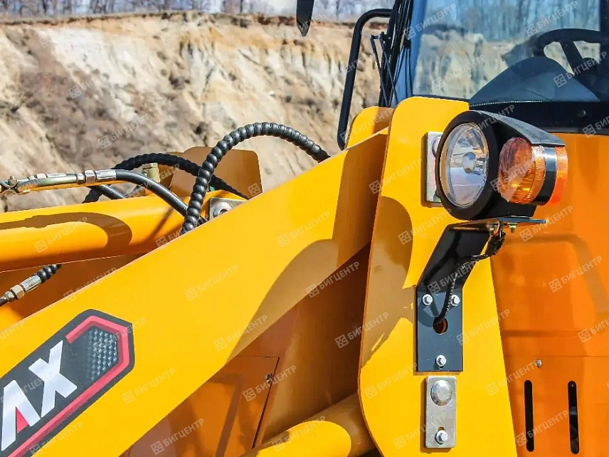 Фронтальный погрузчик RMX (RUNMAX) 930E (БЦ) (930DAL03031 от 03.24)