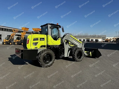 Фронтальный погрузчик с телескопической стрелой FORWARD TL3009