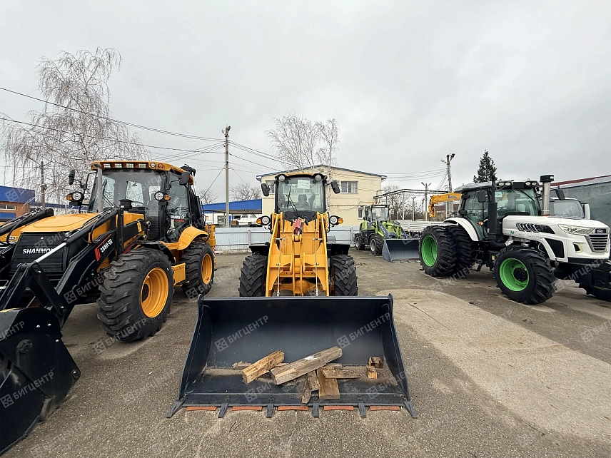 Фронтальный погрузчик RMX 972E (835CAJ12060 от 01.23)