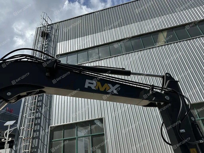 Колесный экскаватор RMX ER85W