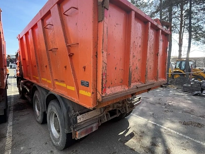 Самосвал КАМАЗ 6520-53 000008379 - (АЛ)