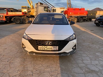 Легковой авто Hyundai Solaris 5194 - (АЛ)