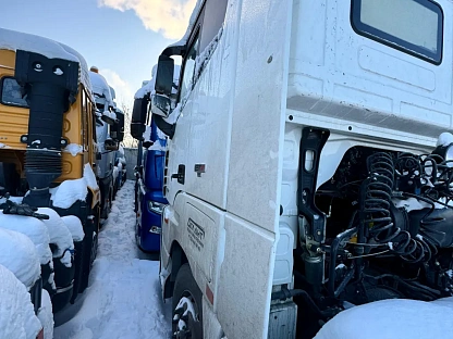 Тягач седельный Foton AUMAN BJ4189SLFKA 5761 - (АЛ)