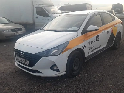 Легковой авто Hyundai Solaris 5239 - (АЛ)