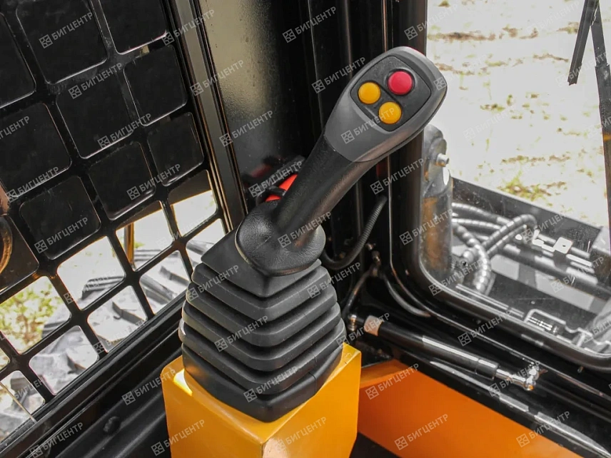 Колесный мини-погрузчик RMX ST412E