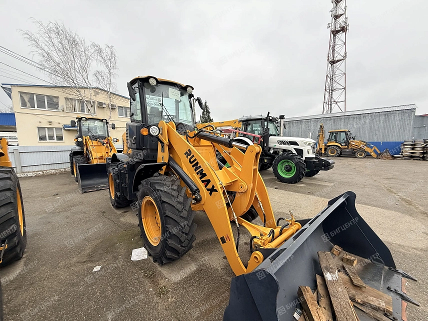 Фронтальный погрузчик RMX 972E (835CAJ12060 от 01.23)