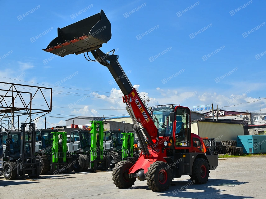 Фронтальный погрузчик с телескопической стрелой RMX TL782E