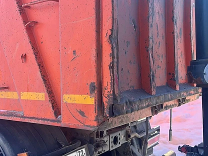 Самосвал КАМАЗ 6520-53 000008049 - (АЛ)